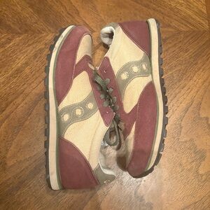 Vegan Saucony Jazz Burgundy and Olive shoes